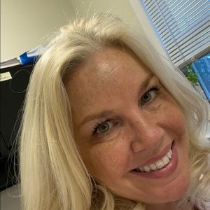 Meet your Posher, Janet